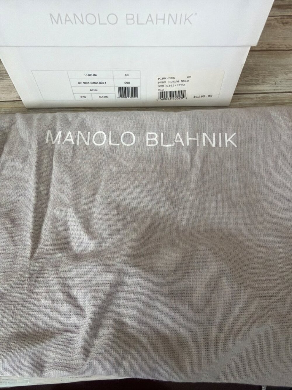 Manolo Blahnik Lurum 90 Pink Satin Crystal Mule Heels w/Box & COA EU 40/US 9-9.5 - Picture 10 of 16